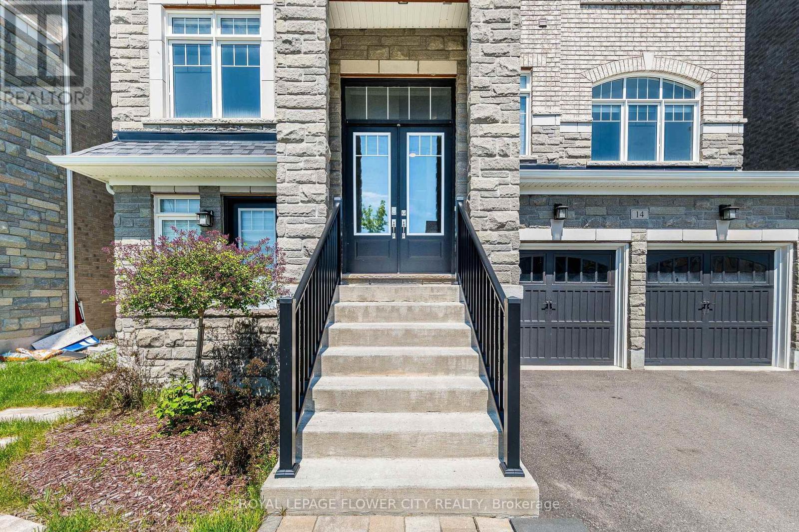 14 Richard Oxtoby Road, Caledon, Ontario  L7C 4G1 - Photo 2 - W13210390