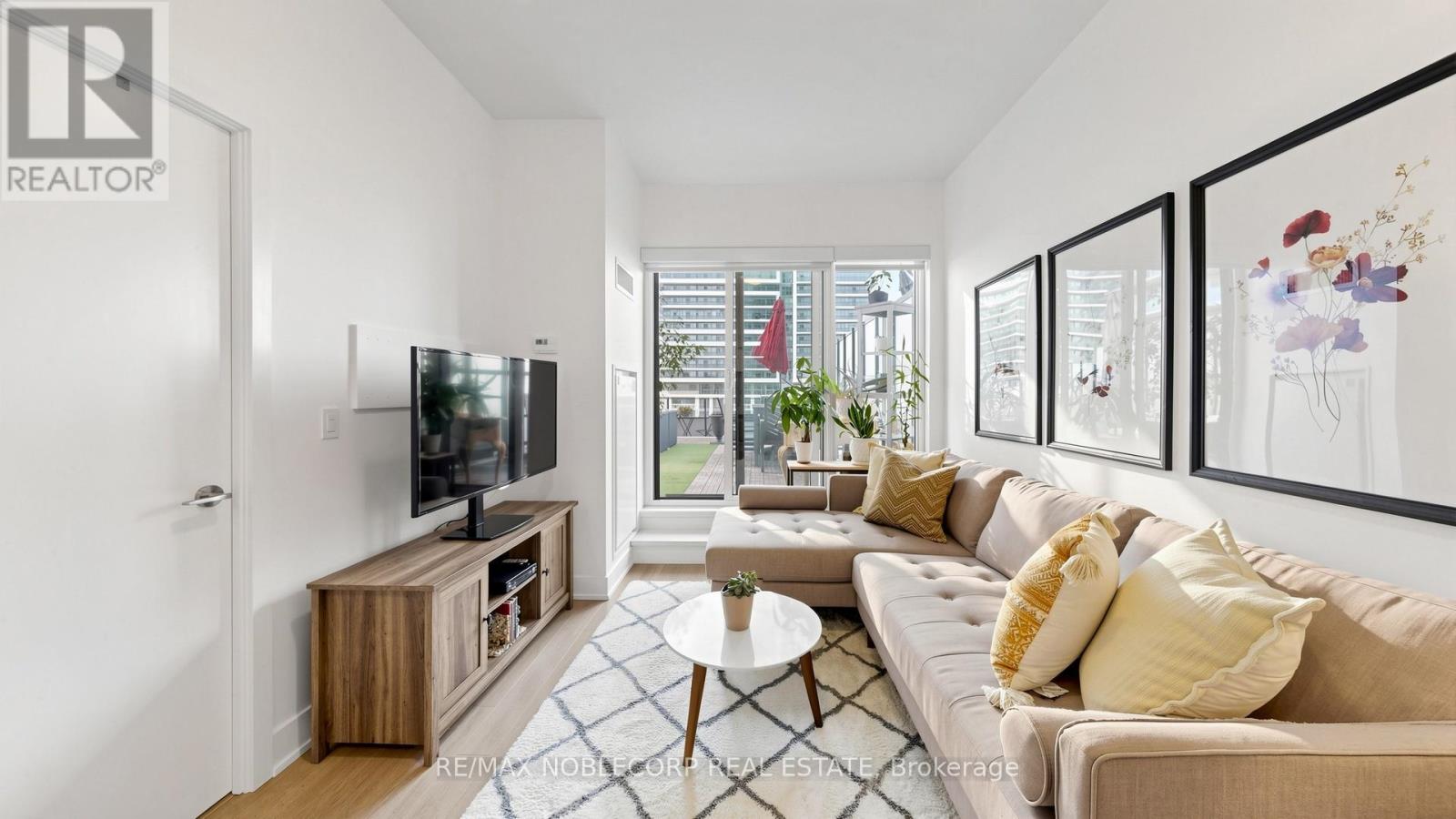505 - 20 Shore Breeze Drive, Toronto, Ontario  M8V 0C7 - Photo 3 - W13210392