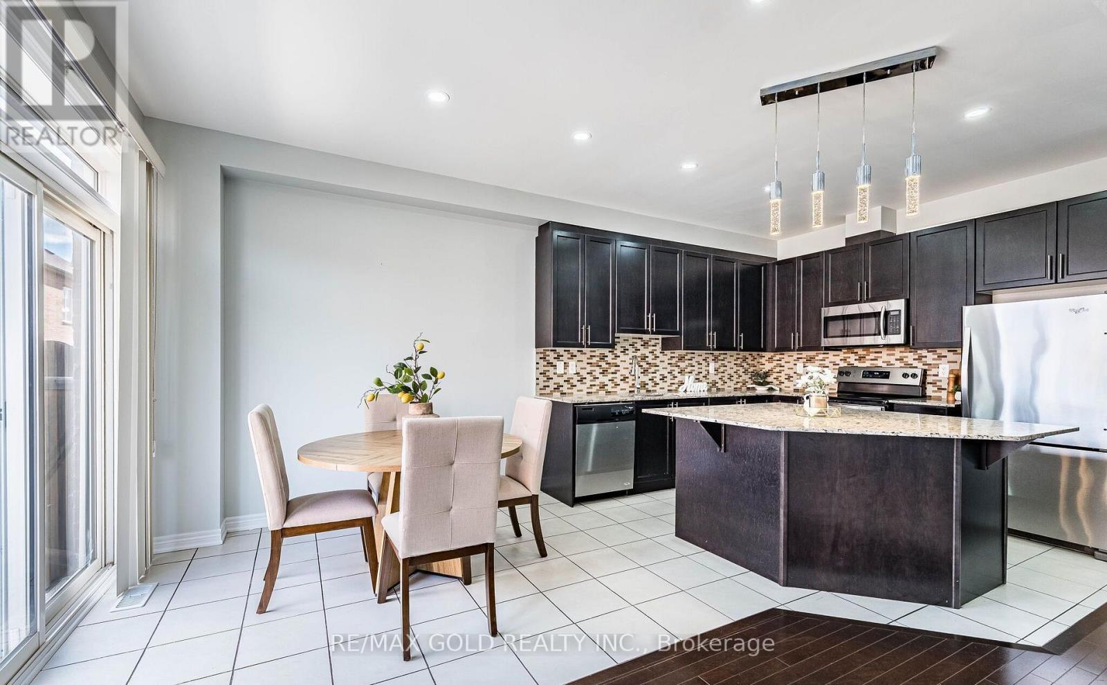 17 Primo Road, Brampton, Ontario  L7A 0Z9 - Photo 16 - W13210420