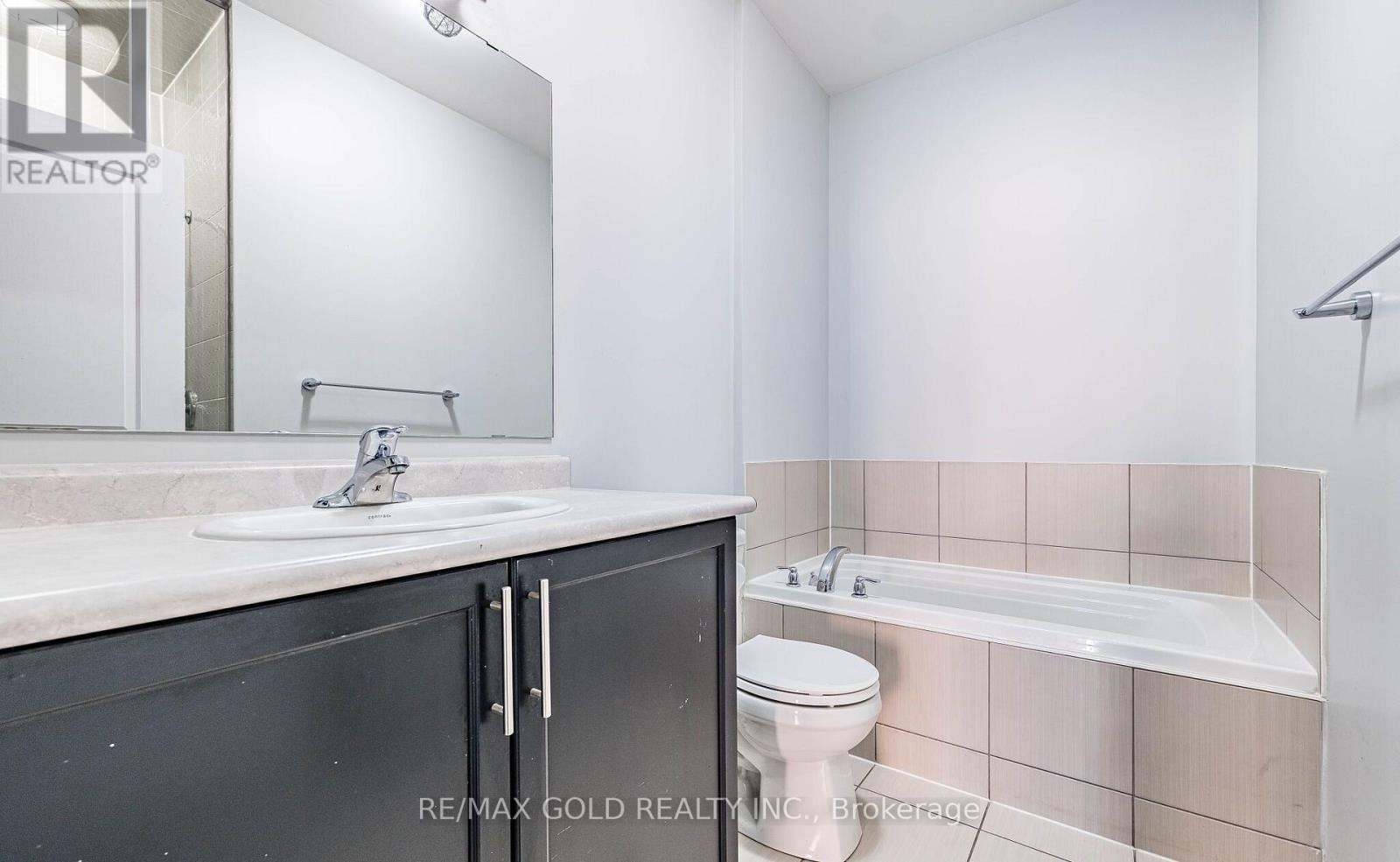 17 Primo Road, Brampton, Ontario  L7A 0Z9 - Photo 35 - W13210420