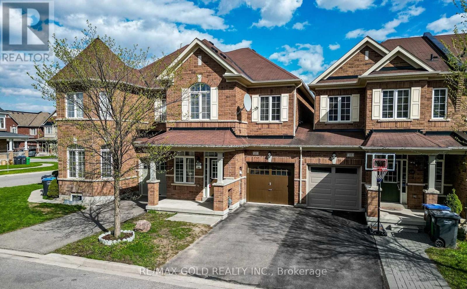 17 Primo Road, Brampton, Ontario  L7A 0Z9 - Photo 4 - W13210420