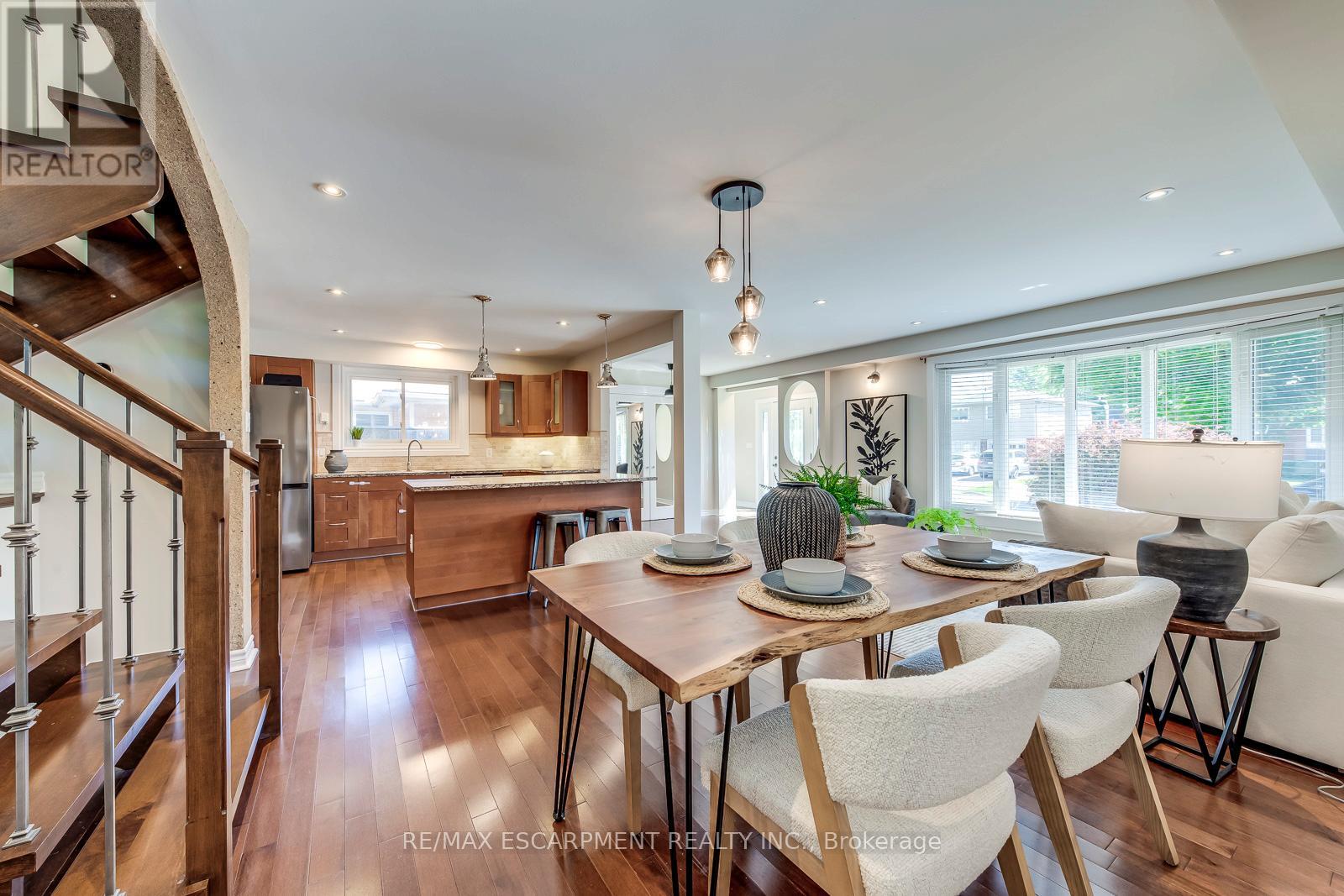 5281 Cindy Lane, Burlington, Ontario  L7L 3Y4 - Photo 11 - W13210446