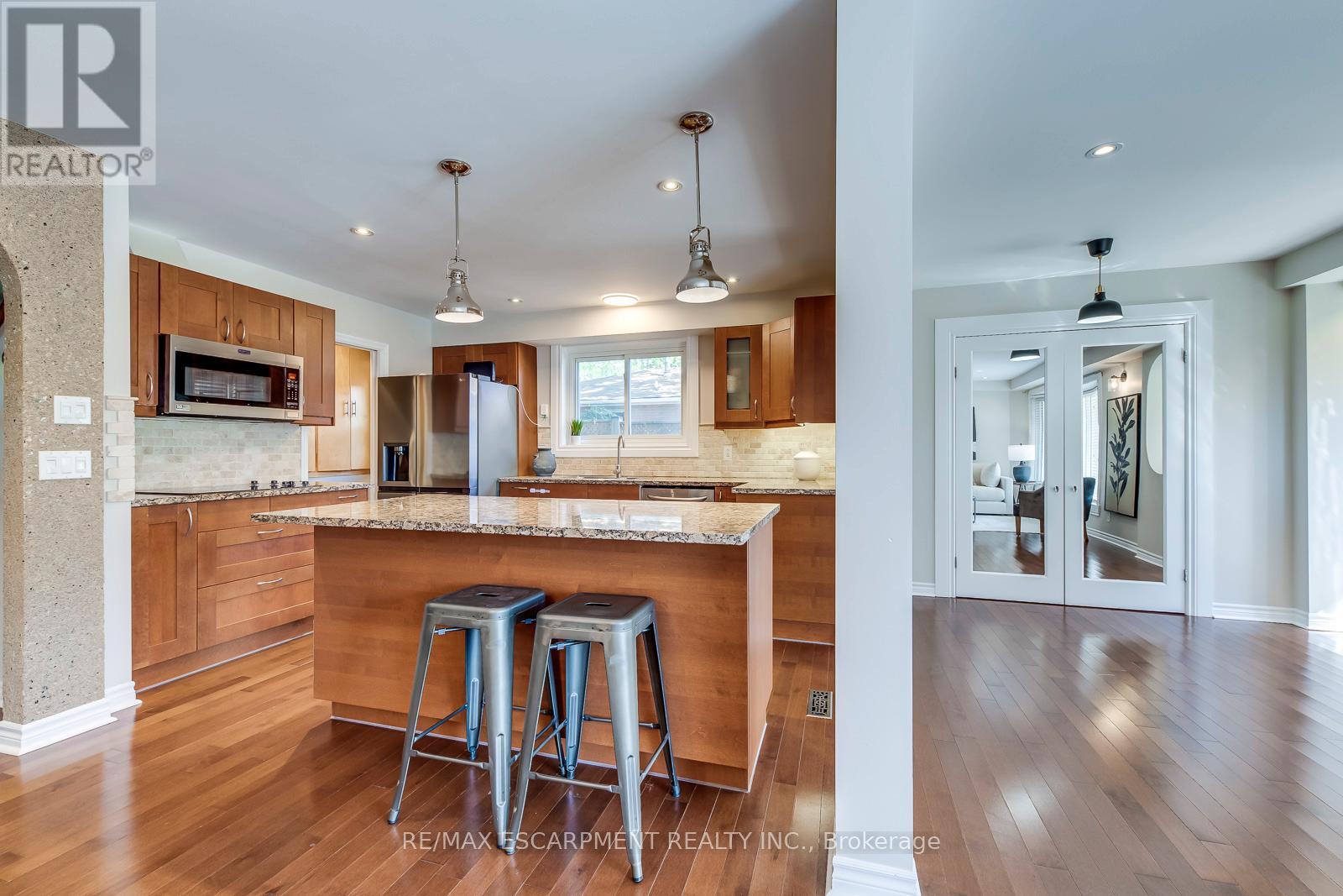 5281 Cindy Lane, Burlington, Ontario  L7L 3Y4 - Photo 12 - W13210446
