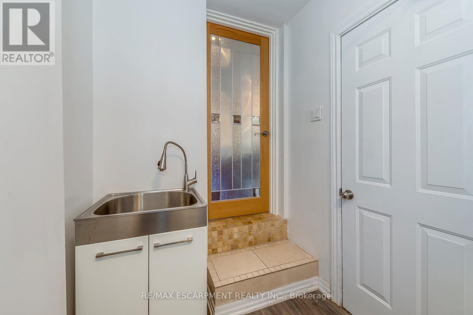 5281 Cindy Lane, Burlington, Ontario  L7L 3Y4 - Photo 19 - W13210446