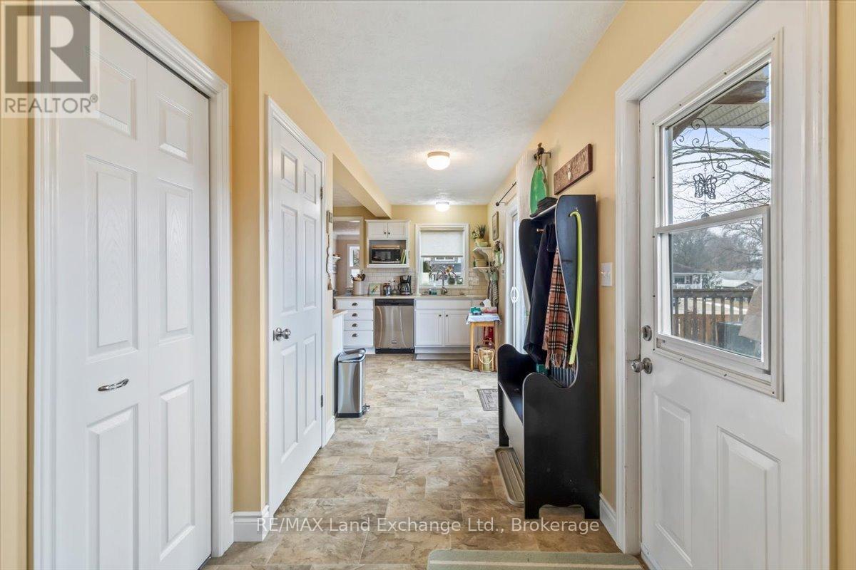 737 Green Street, Saugeen Shores, Ontario  N0H 2C4 - Photo 14 - X12907278