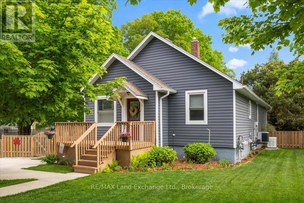737 GREEN STREET, Saugeen Shores, Ontario