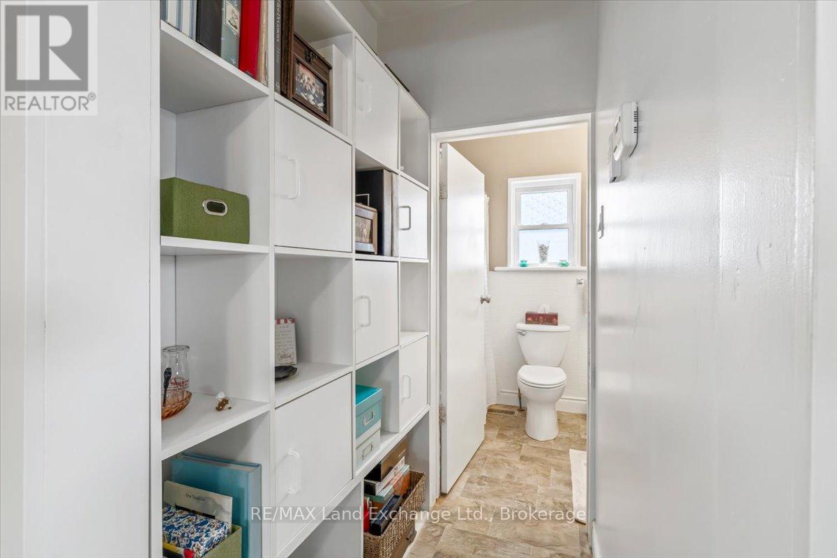 737 Green Street, Saugeen Shores, Ontario  N0H 2C4 - Photo 21 - X12907278