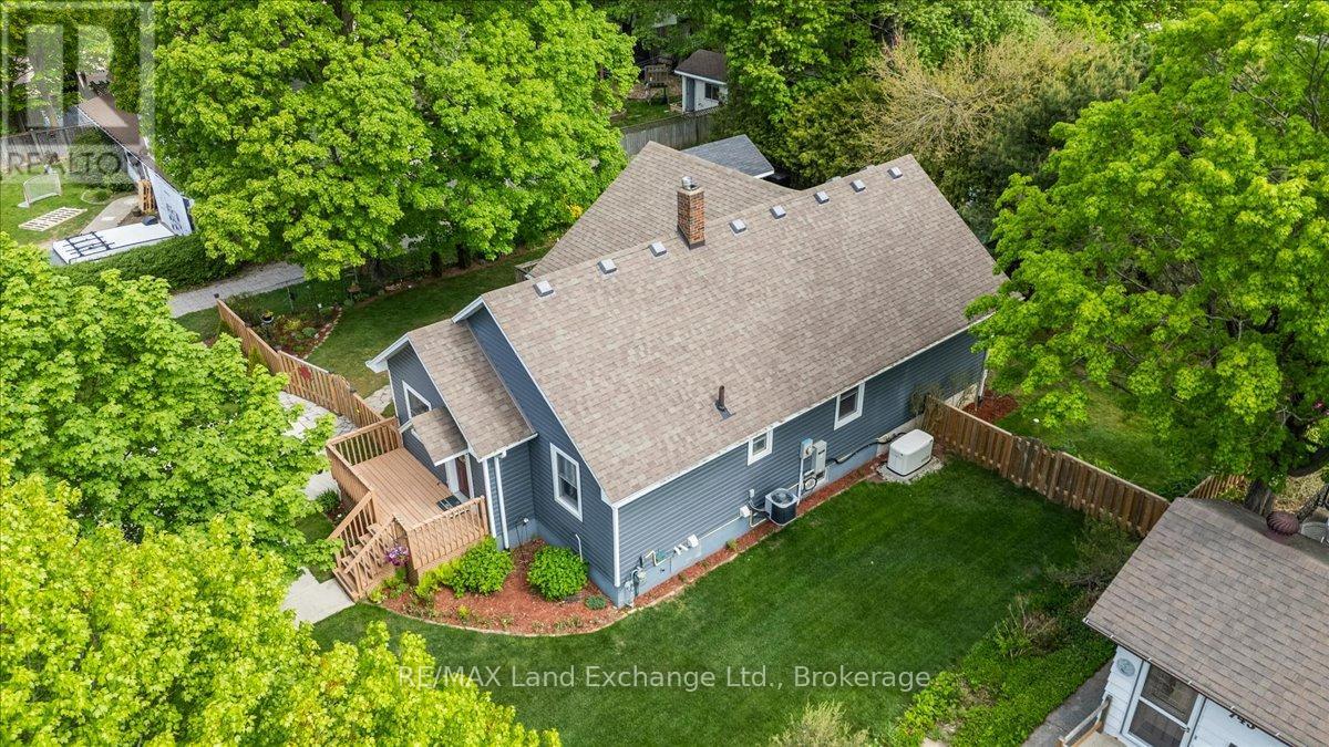 737 Green Street, Saugeen Shores, Ontario  N0H 2C4 - Photo 3 - X12907278