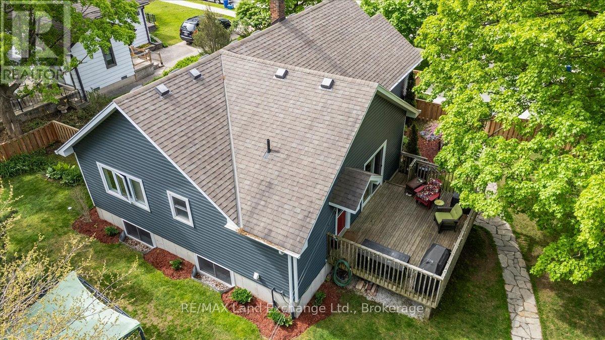 737 Green Street, Saugeen Shores, Ontario  N0H 2C4 - Photo 5 - X12907278