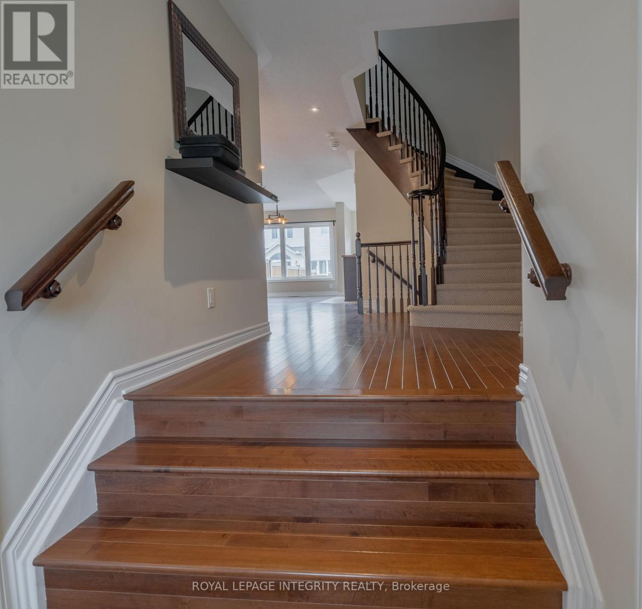 71 Fallengale Crescent, Ottawa, Ontario  K2T 0K9 - Photo 3 - X13210580