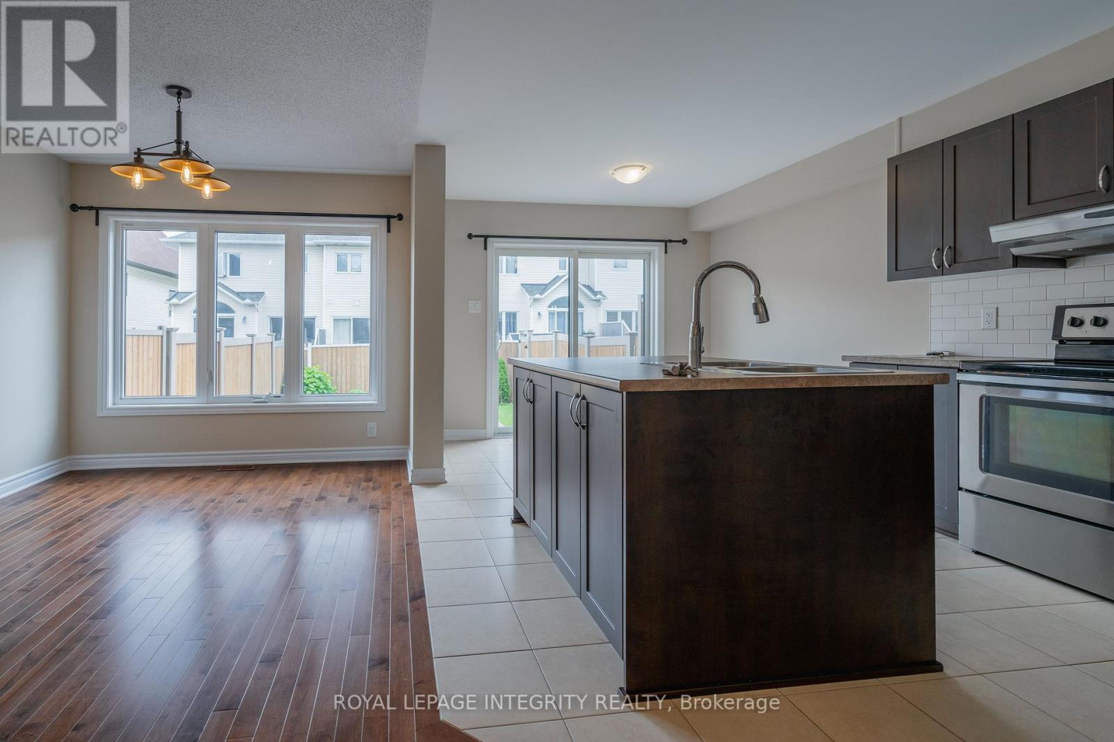 71 Fallengale Crescent, Ottawa, Ontario  K2T 0K9 - Photo 6 - X13210580