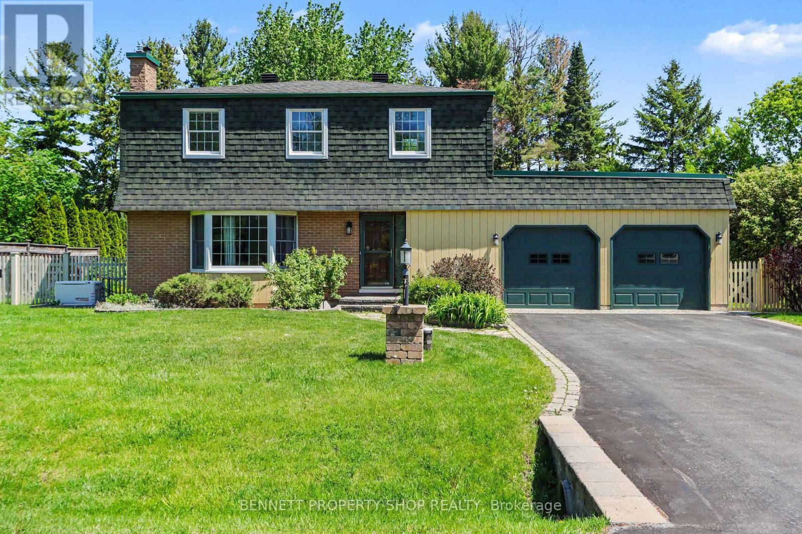 5449 RIVERSIDE CRESCENT, Ottawa, Ontario
