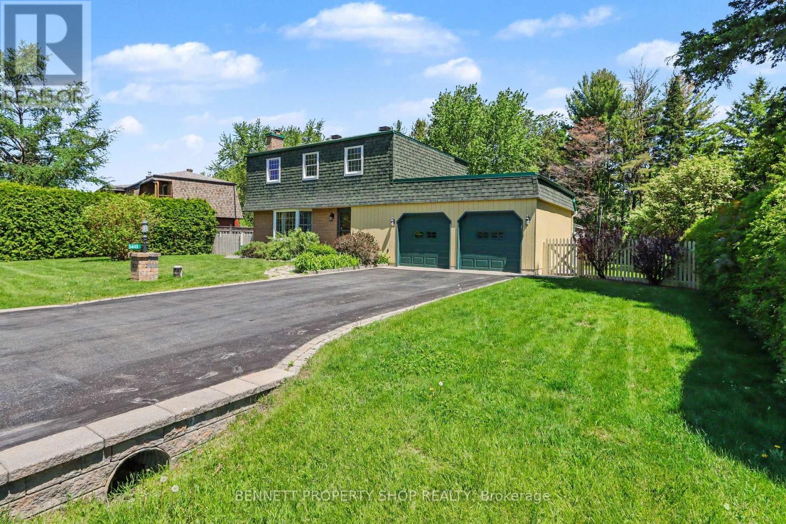 5449 Riverside Crescent, Ottawa, Ontario  K4M 1G9 - Photo 2 - X13210602