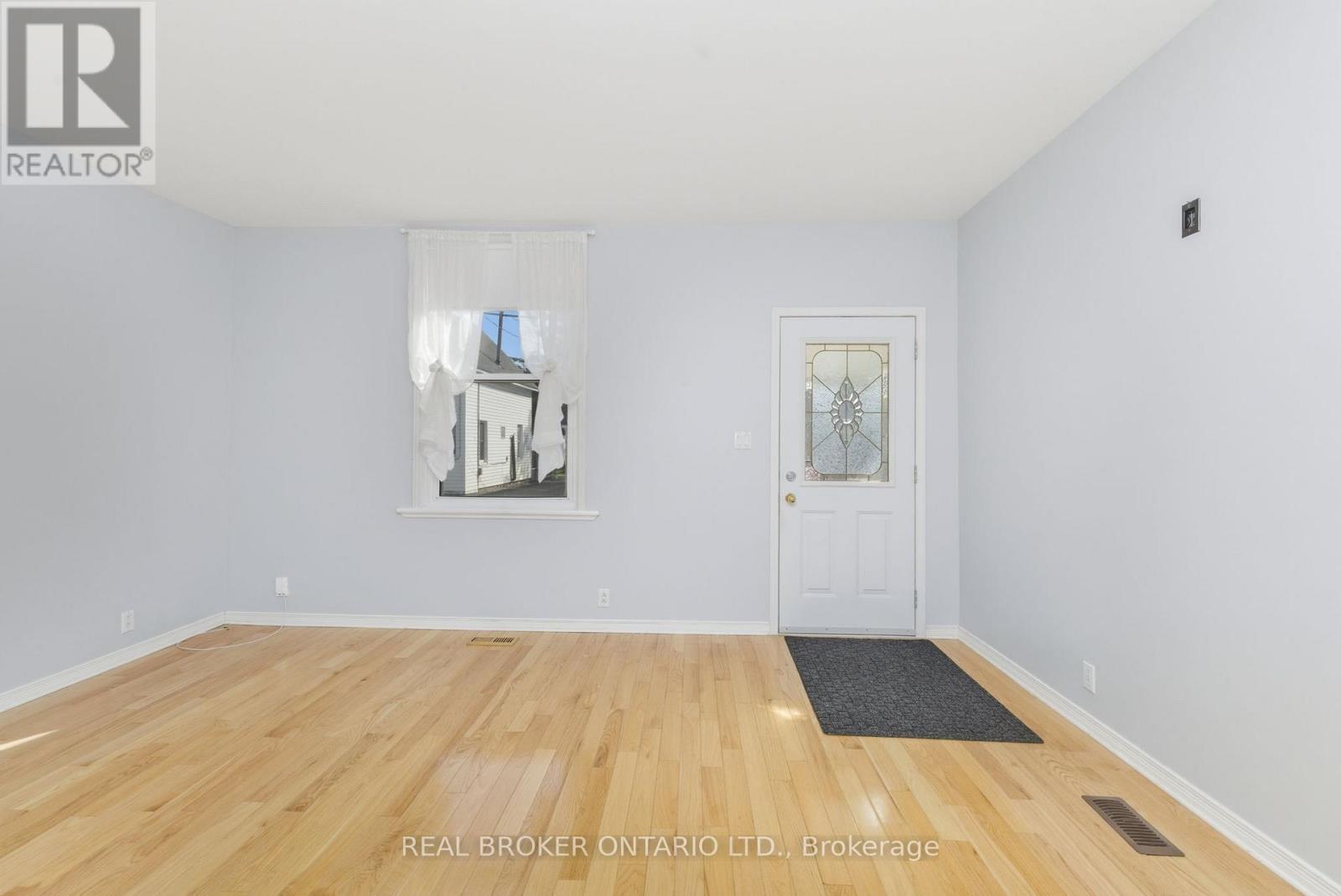 35 Victoria Street, Carleton Place, Ontario K7C 2W2 - Photo 8 - X13210680
