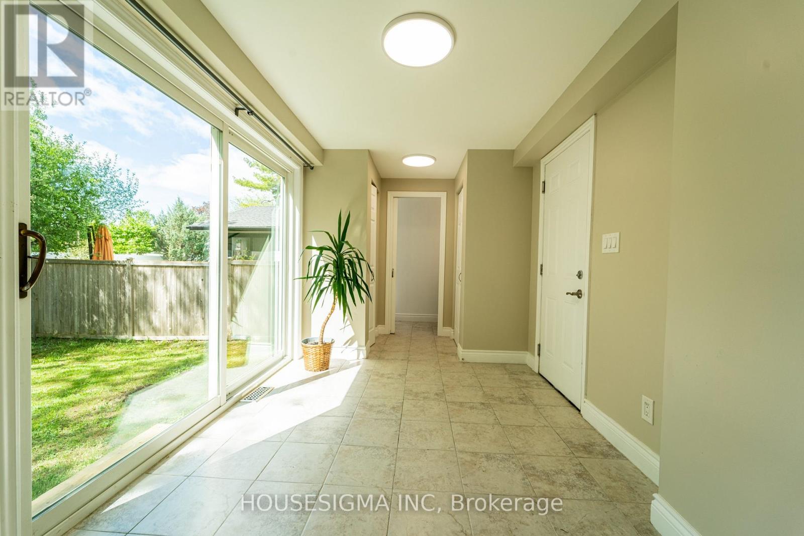 2032 Kings Grove Crescent, Ottawa, Ontario  K1J 6G1 - Photo 18 - X13210714