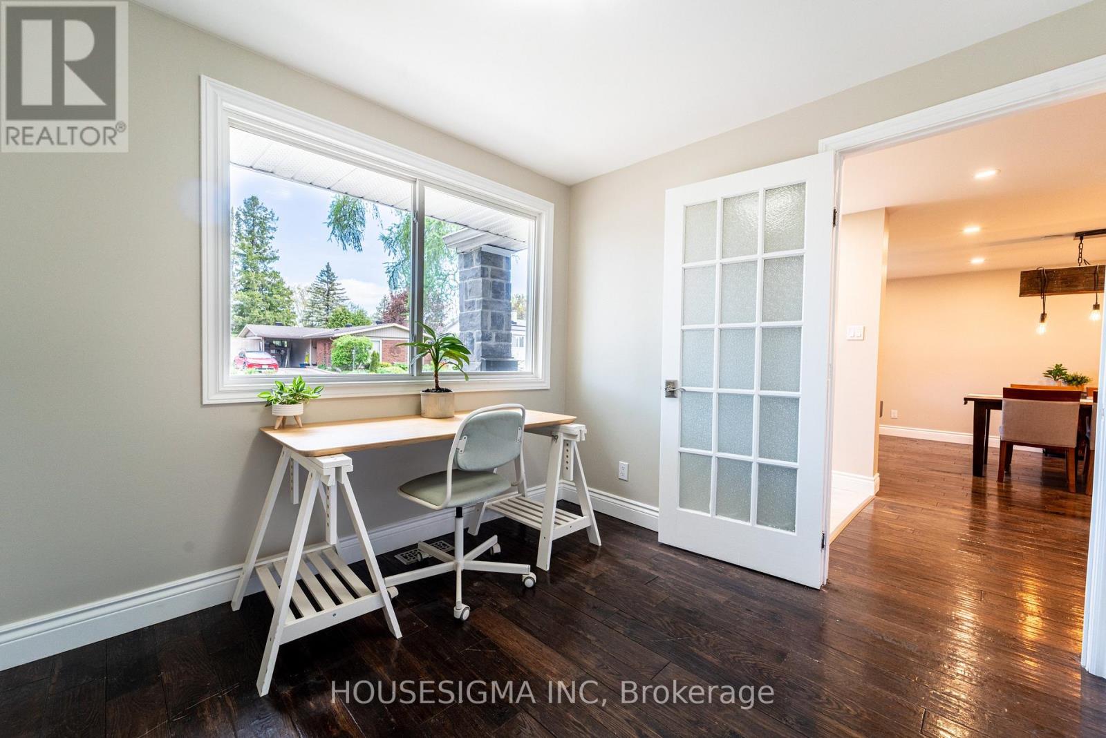 2032 Kings Grove Crescent, Ottawa, Ontario  K1J 6G1 - Photo 5 - X13210714