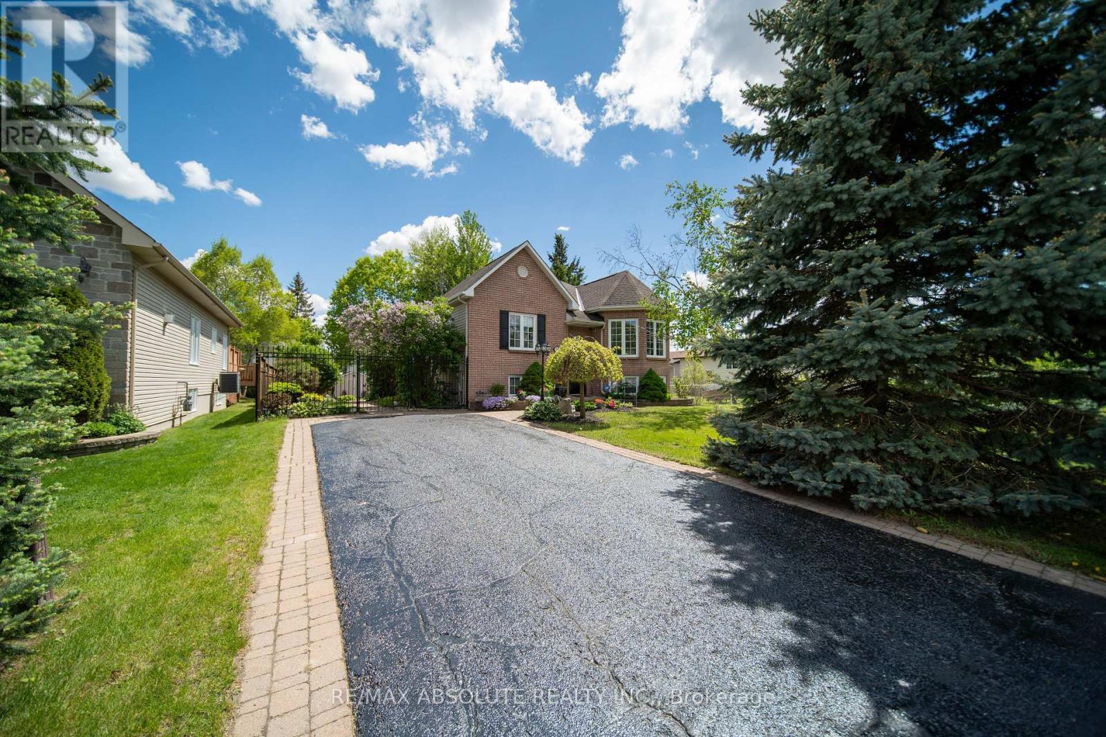 58 Albert Street, Russell, Ontario  K0A 1W0 - Photo 3 - X13210782