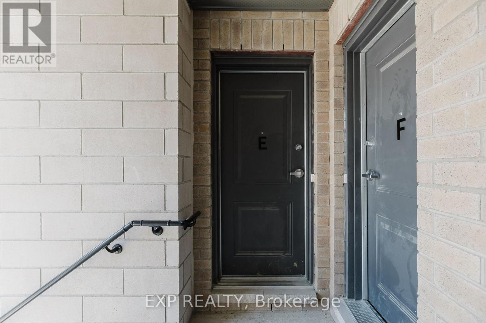 E - 230 Pingwi Place, Ottawa, Ontario  K1X 0E9 - Photo 4 - X13210790