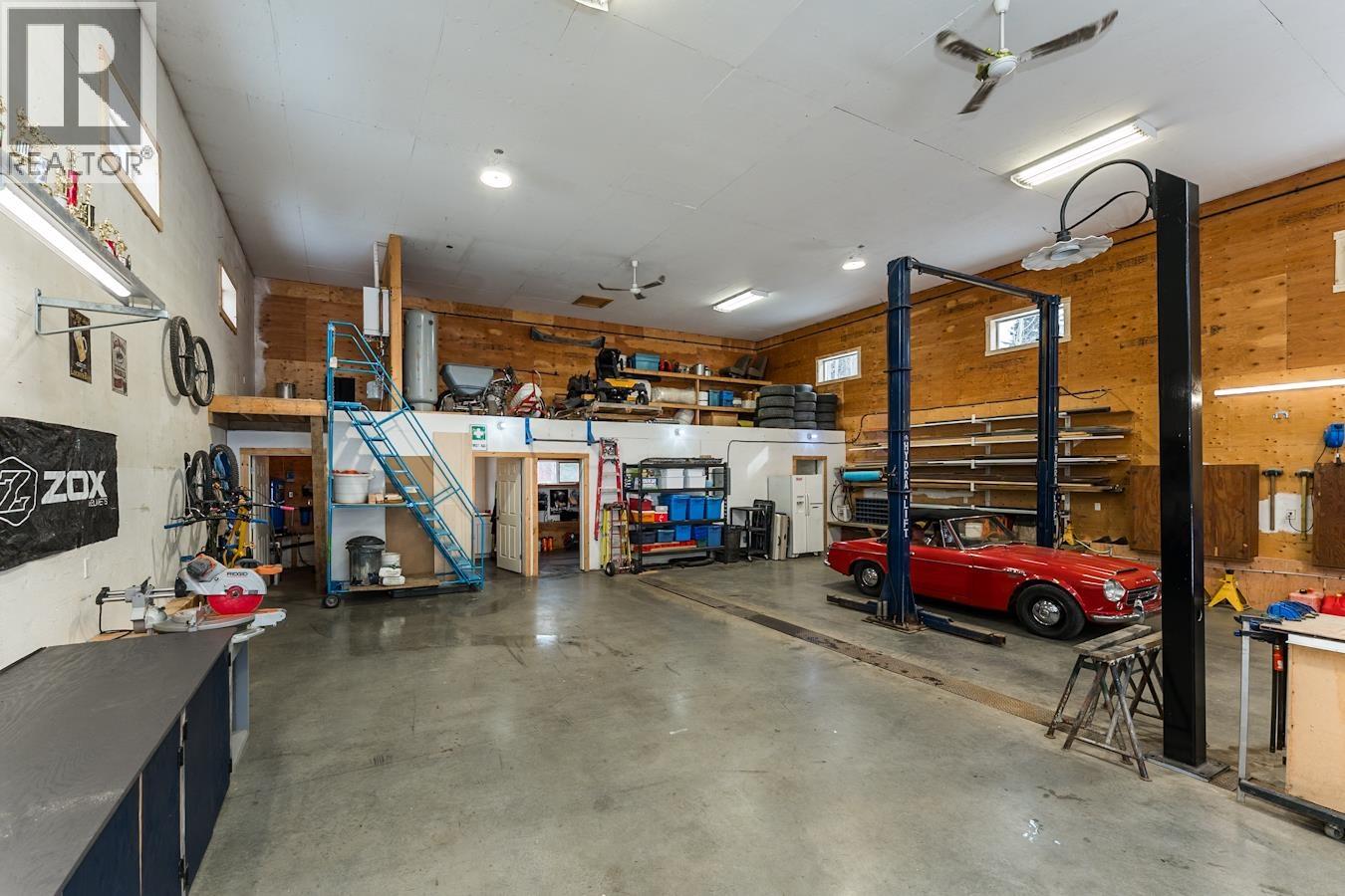 4270 Vista Road, Prince George, British Columbia  V0C 1J0 - Photo 6 - R3129365
