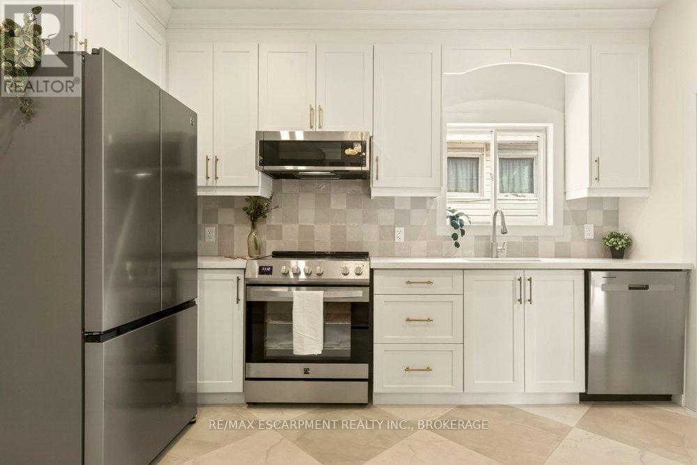 106 Grosvenor Avenue N, Hamilton, Ontario  L8L 7S6 - Photo 21 - X13210556