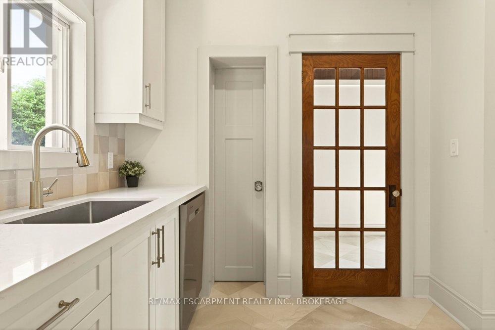 106 Grosvenor Avenue N, Hamilton, Ontario  L8L 7S6 - Photo 25 - X13210556