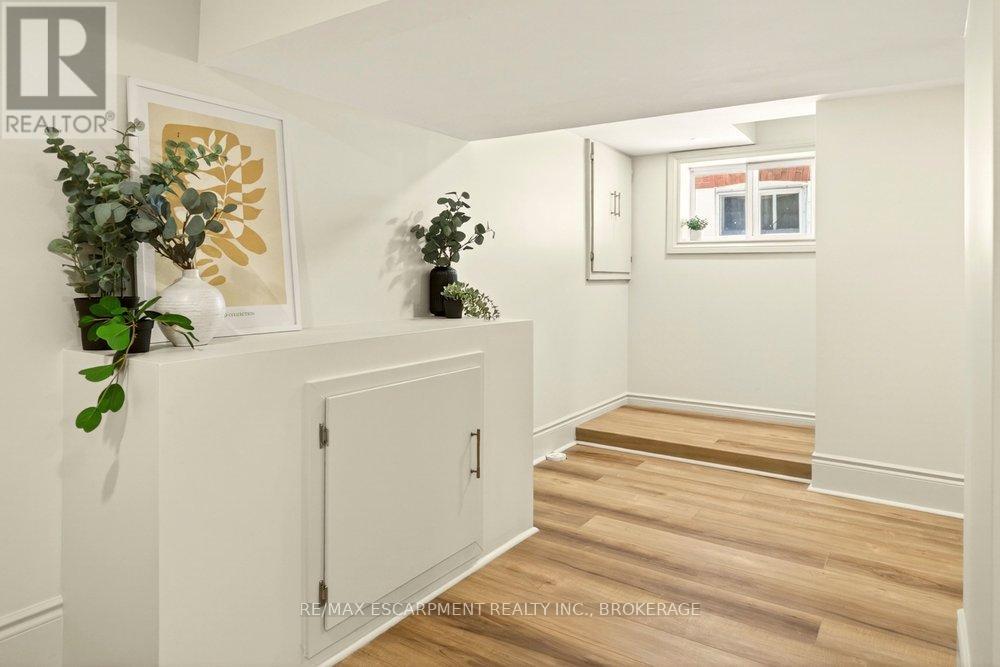106 Grosvenor Avenue N, Hamilton, Ontario  L8L 7S6 - Photo 40 - X13210556