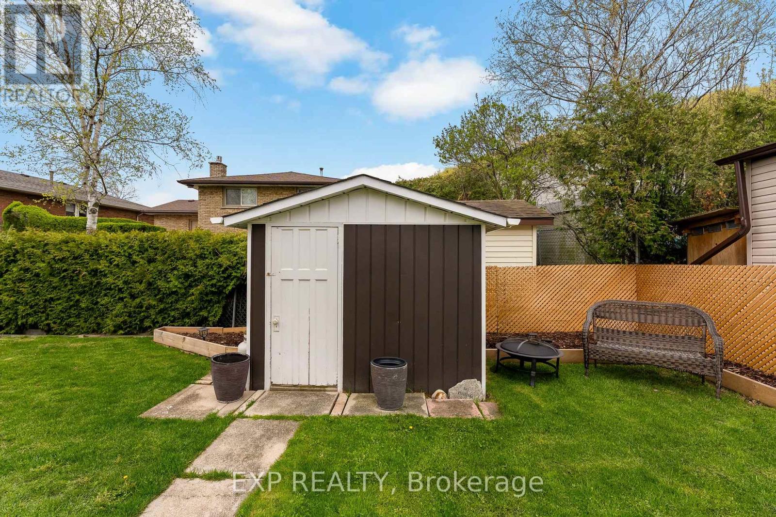 142 Marcella Crescent, Hamilton, Ontario  L8K 6G3 - Photo 45 - X13210606