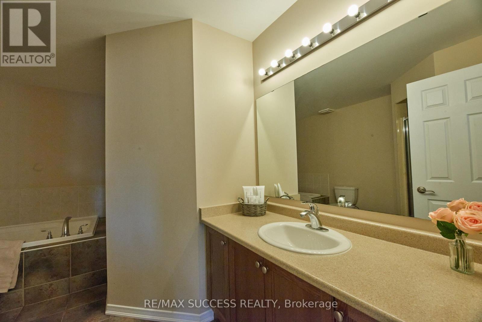 205 Nisbet Boulevard, Hamilton, Ontario  L0R 2H9 - Photo 36 - X13210472