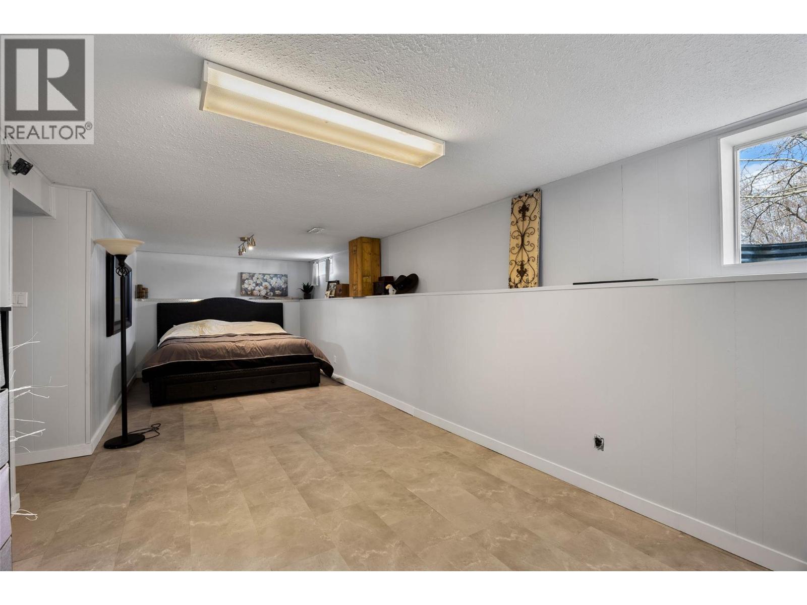 957 Pine Street, Kamloops, British Columbia  V2C 3A3 - Photo 11 - 10389319