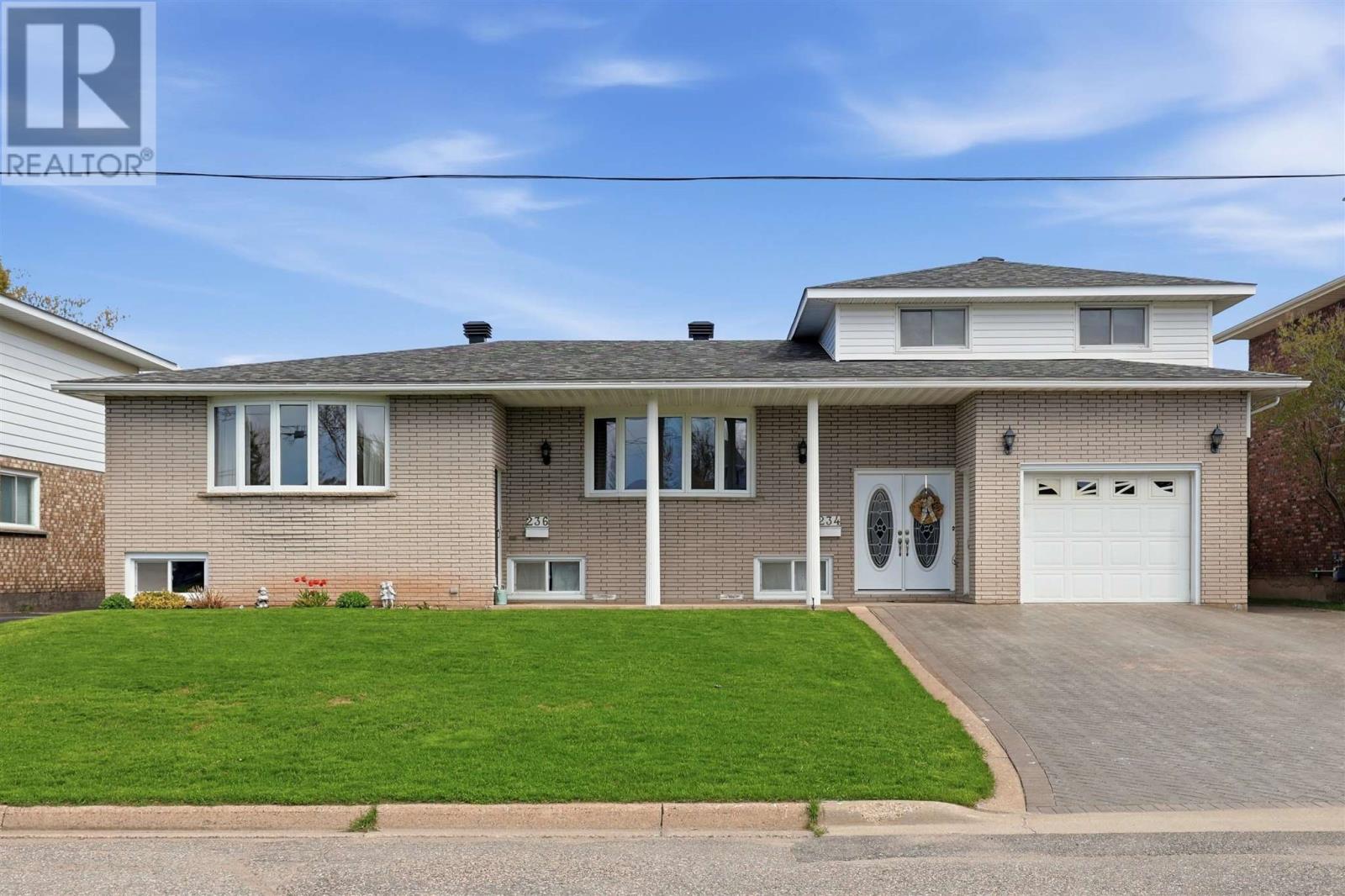 236 Doncaster RD, Sault Ste. Marie, Ontario