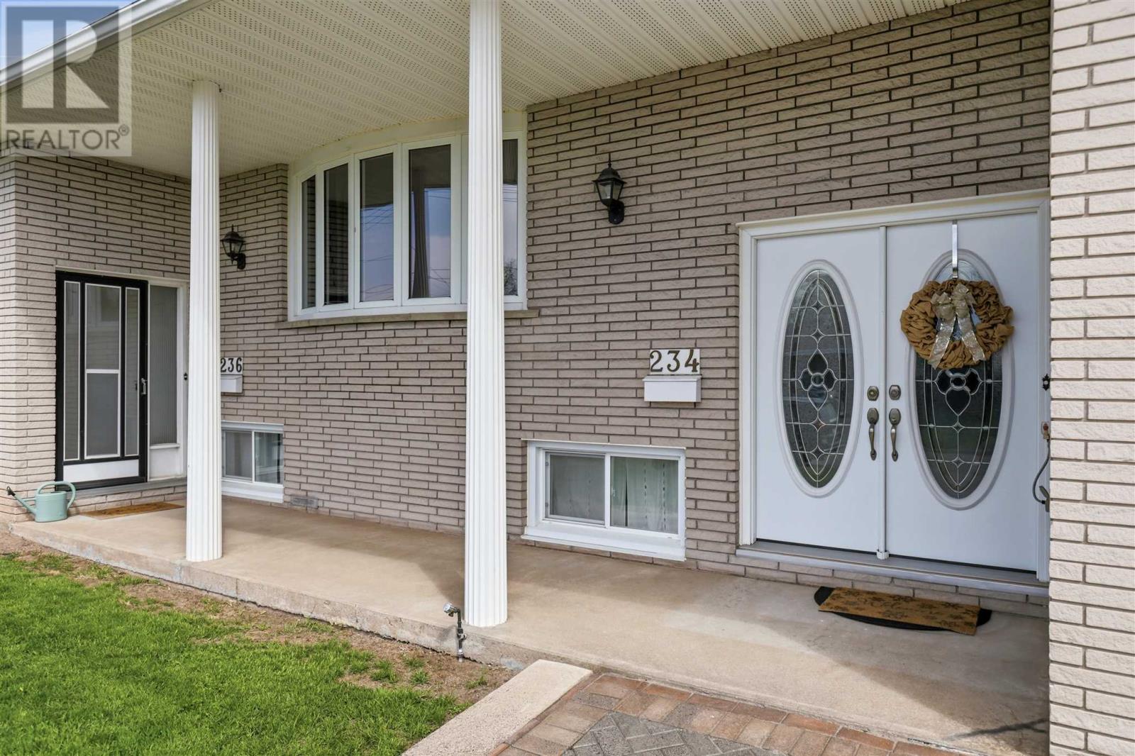 236 Doncaster Rd, Sault Ste. Marie, Ontario  P6C 2T6 - Photo 2 - SM261211