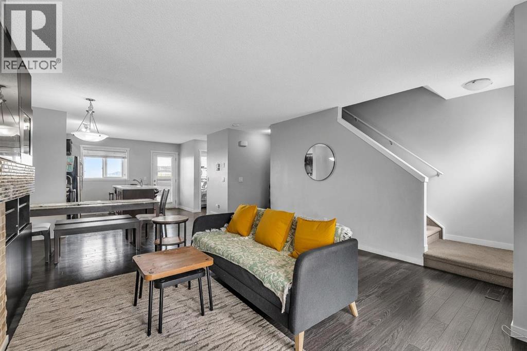 425 Copperpond Landing Se, Calgary, Alberta  T2Z 1G6 - Photo 11 - A2315813