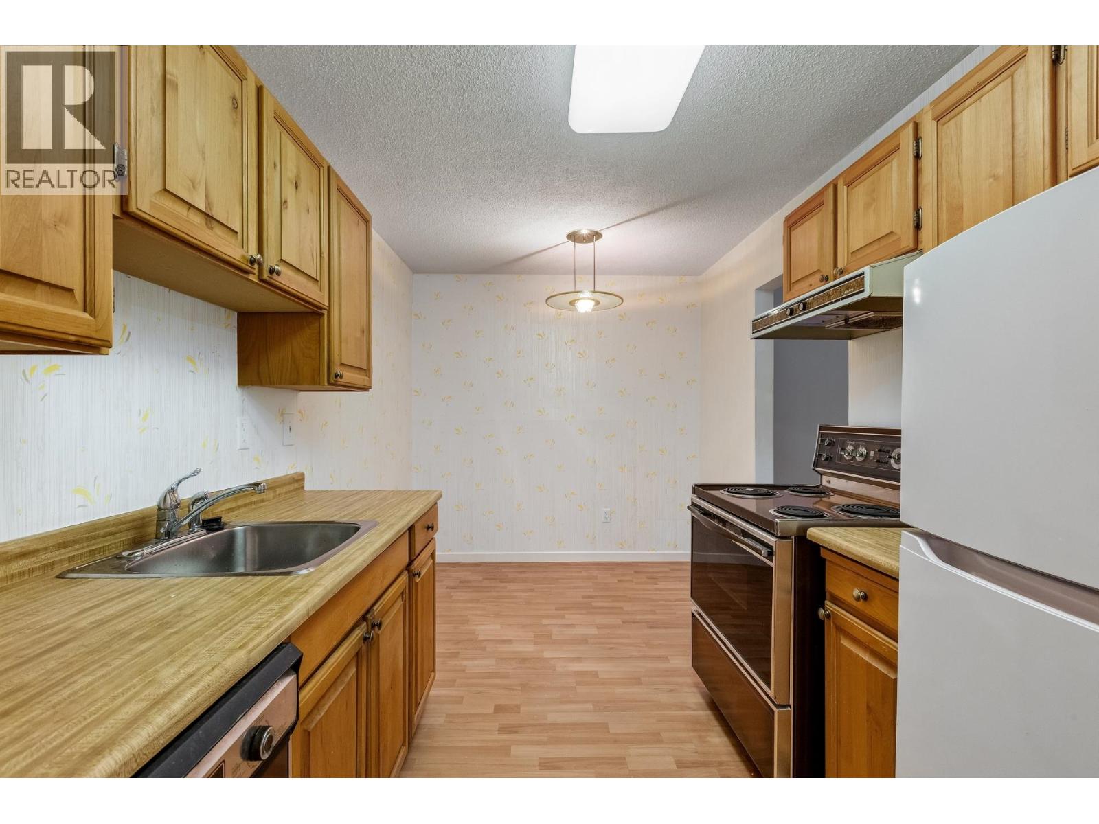 219 1385 Draycott Road, North Vancouver, British Columbia  V7J 3K9 - Photo 8 - R3129240