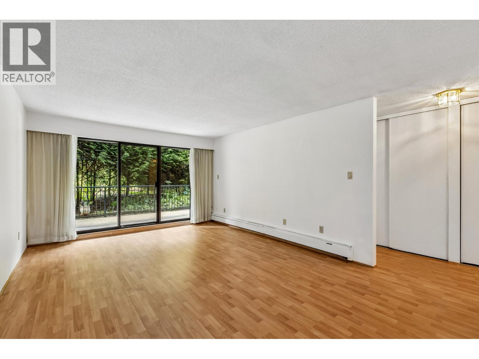 219 1385 Draycott Road, North Vancouver, British Columbia  V7J 3K9 - Photo 3 - R3129240