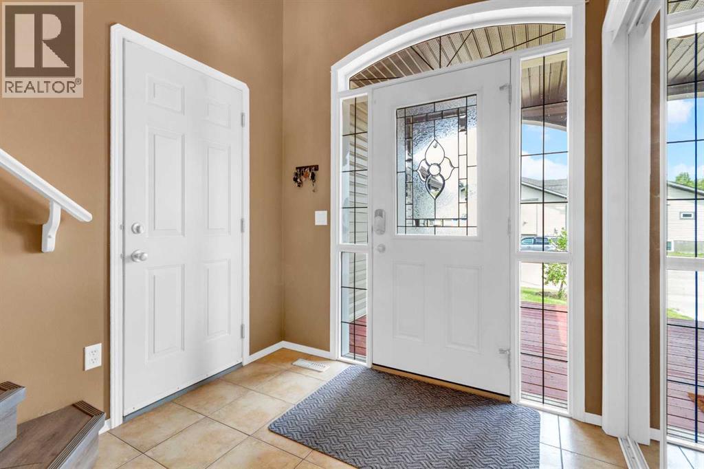 131 Aspen Creek Way, Strathmore, Alberta  T1P 1R4 - Photo 2 - A2314847
