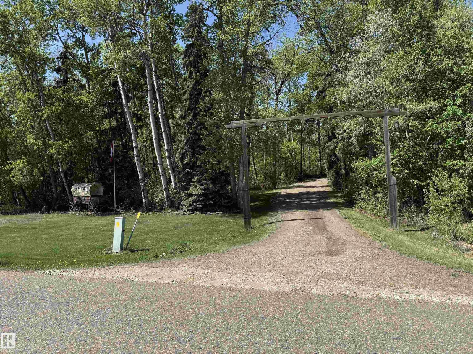 53268 Rge Road 211, Rural Strathcona County, Alberta  T8G 2B8 - Photo 2 - E4490520