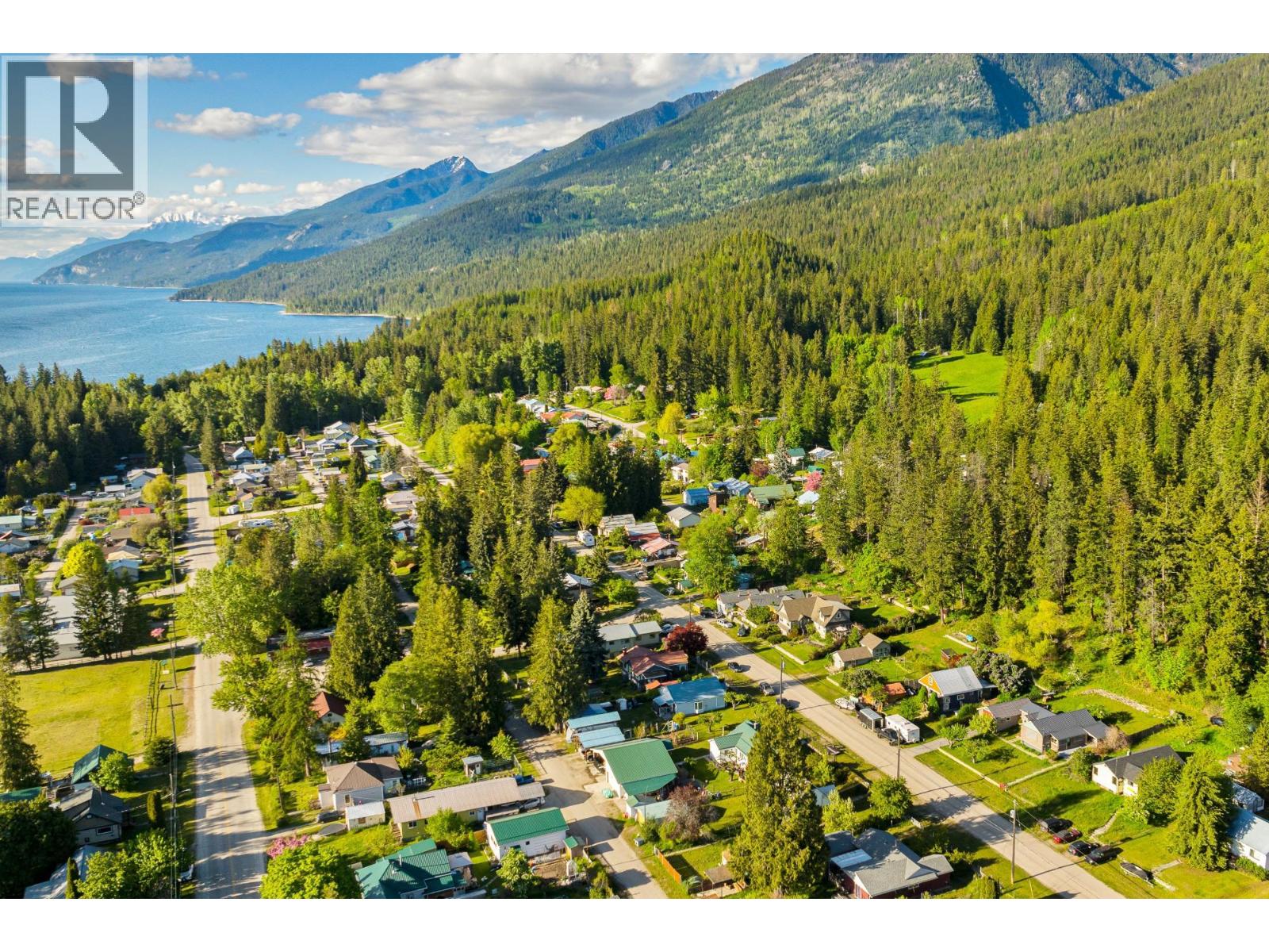 1420 Ainsworth Avenue, Riondel, British Columbia  V0B 2B0 - Photo 12 - 10389146