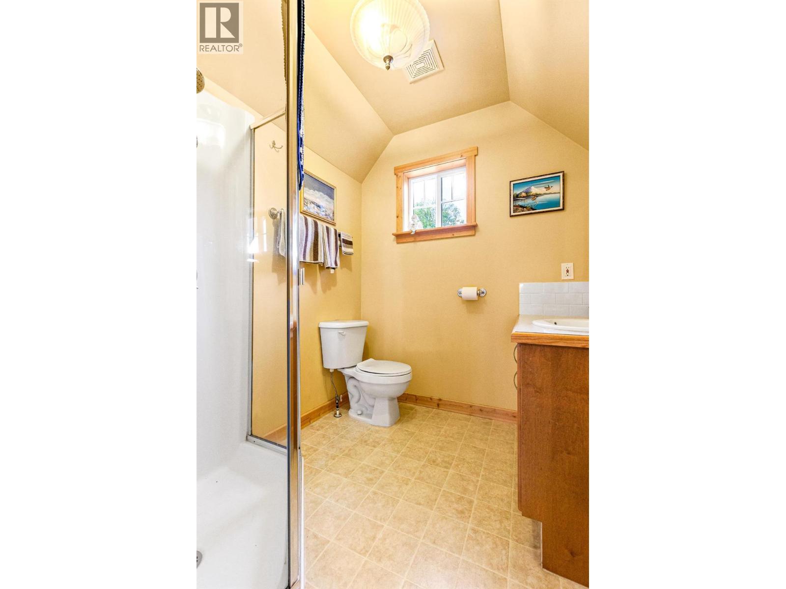1420 Ainsworth Avenue, Riondel, British Columbia  V0B 2B0 - Photo 38 - 10389146