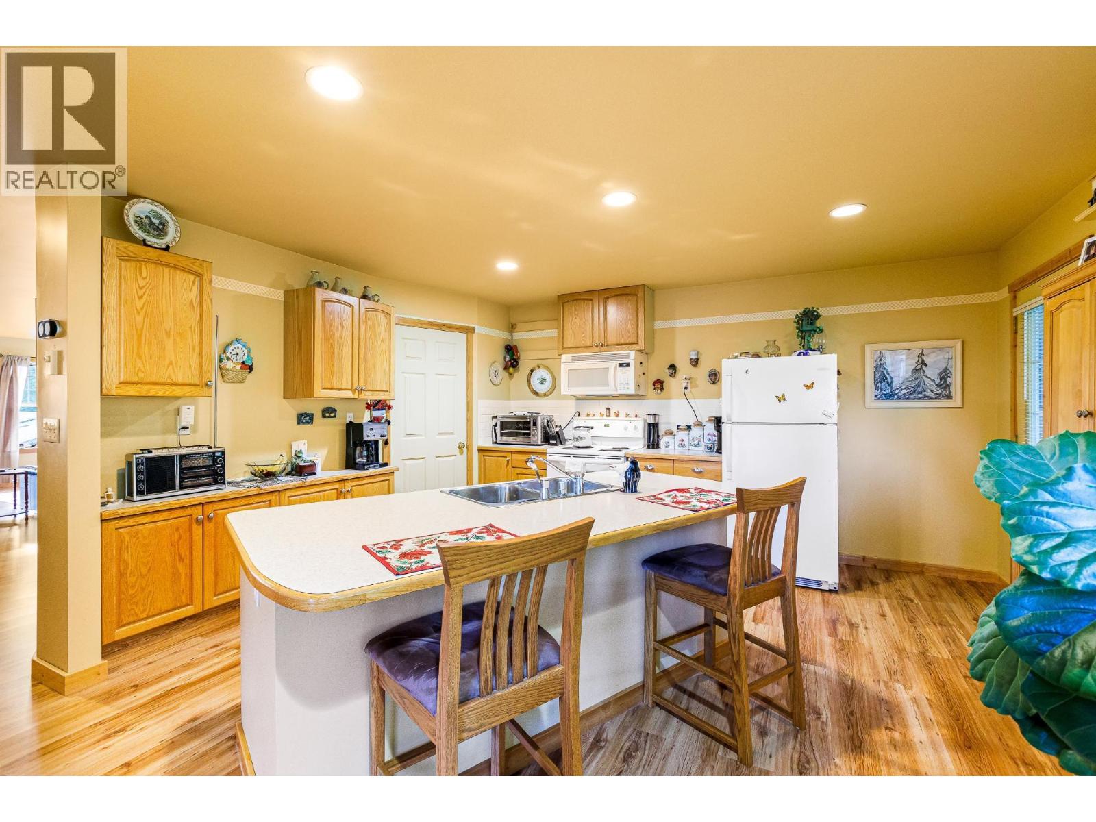 1420 Ainsworth Avenue, Riondel, British Columbia  V0B 2B0 - Photo 31 - 10389146