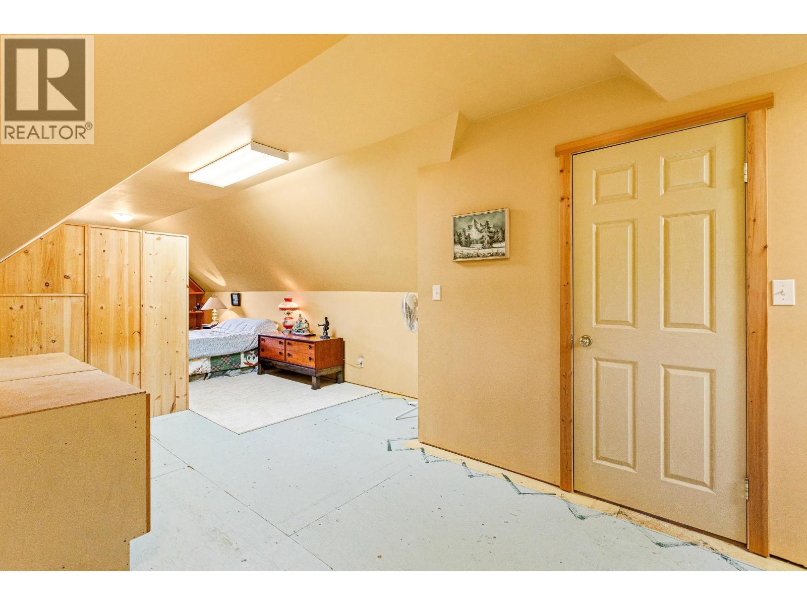 1420 Ainsworth Avenue, Riondel, British Columbia  V0B 2B0 - Photo 34 - 10389146