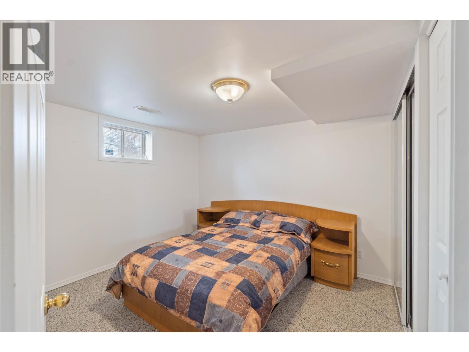 1045 Dominion Street, Kamloops, British Columbia  V2C 2Y4 - Photo 10 - 10389269