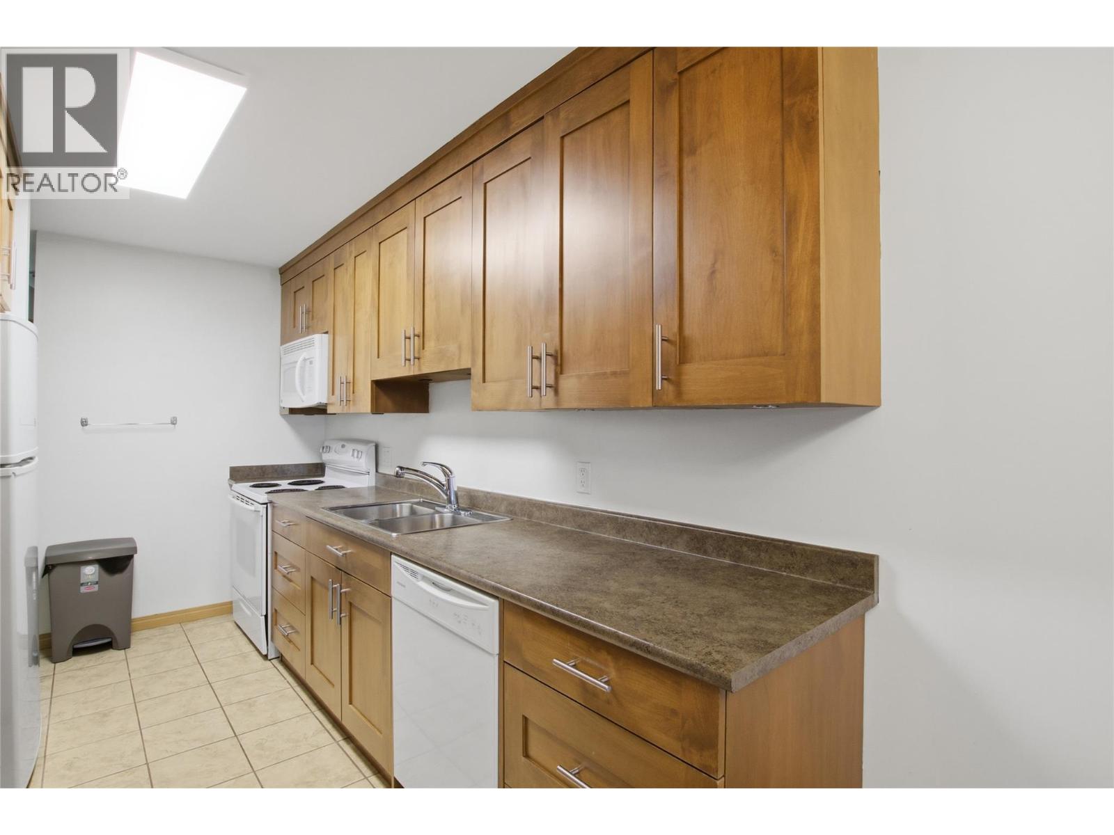 1750 Summit Drive Unit# 82, Kamloops, British Columbia  V2E 1Y1 - Photo 11 - 10389331
