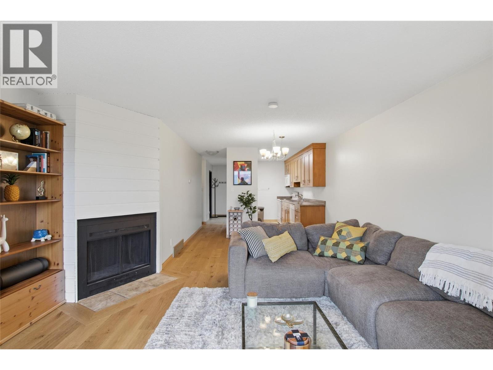 1750 Summit Drive Unit# 82, Kamloops, British Columbia  V2E 1Y1 - Photo 5 - 10389331