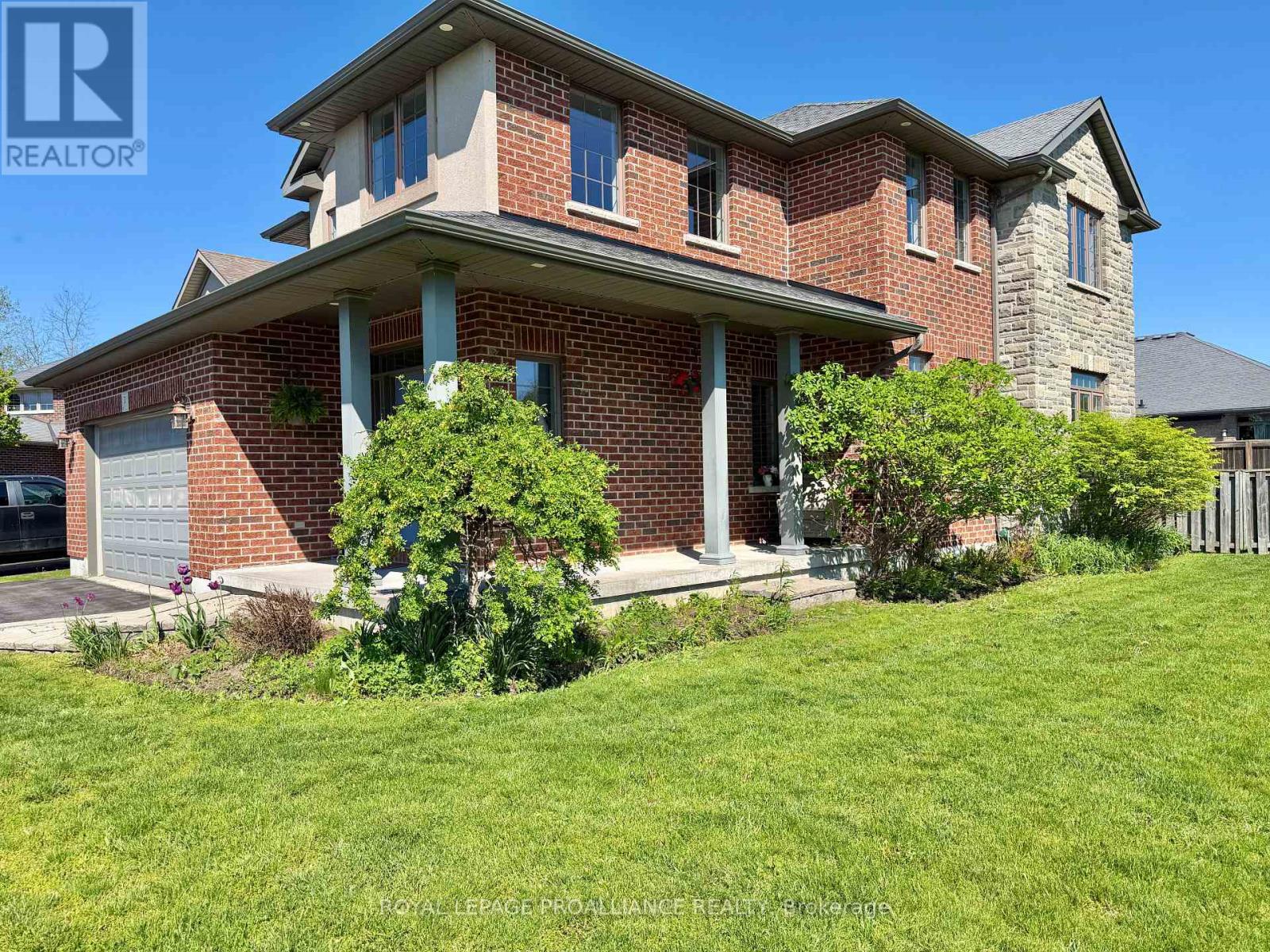 2 Meagher Place, Belleville, Ontario  K8P 0A4 - Photo 3 - X13040802