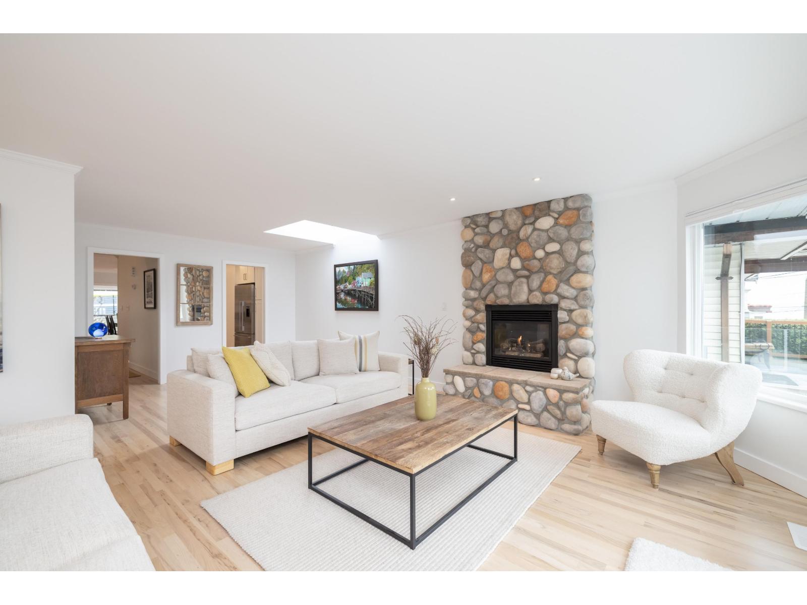 976 Habgood Street, White Rock, British Columbia  V4B 4W6 - Photo 4 - R3129394