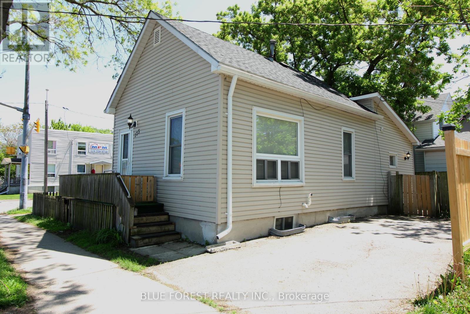 175 Davis Street, Sarnia, Ontario  N7T 1A5 - Photo 4 - X13207474