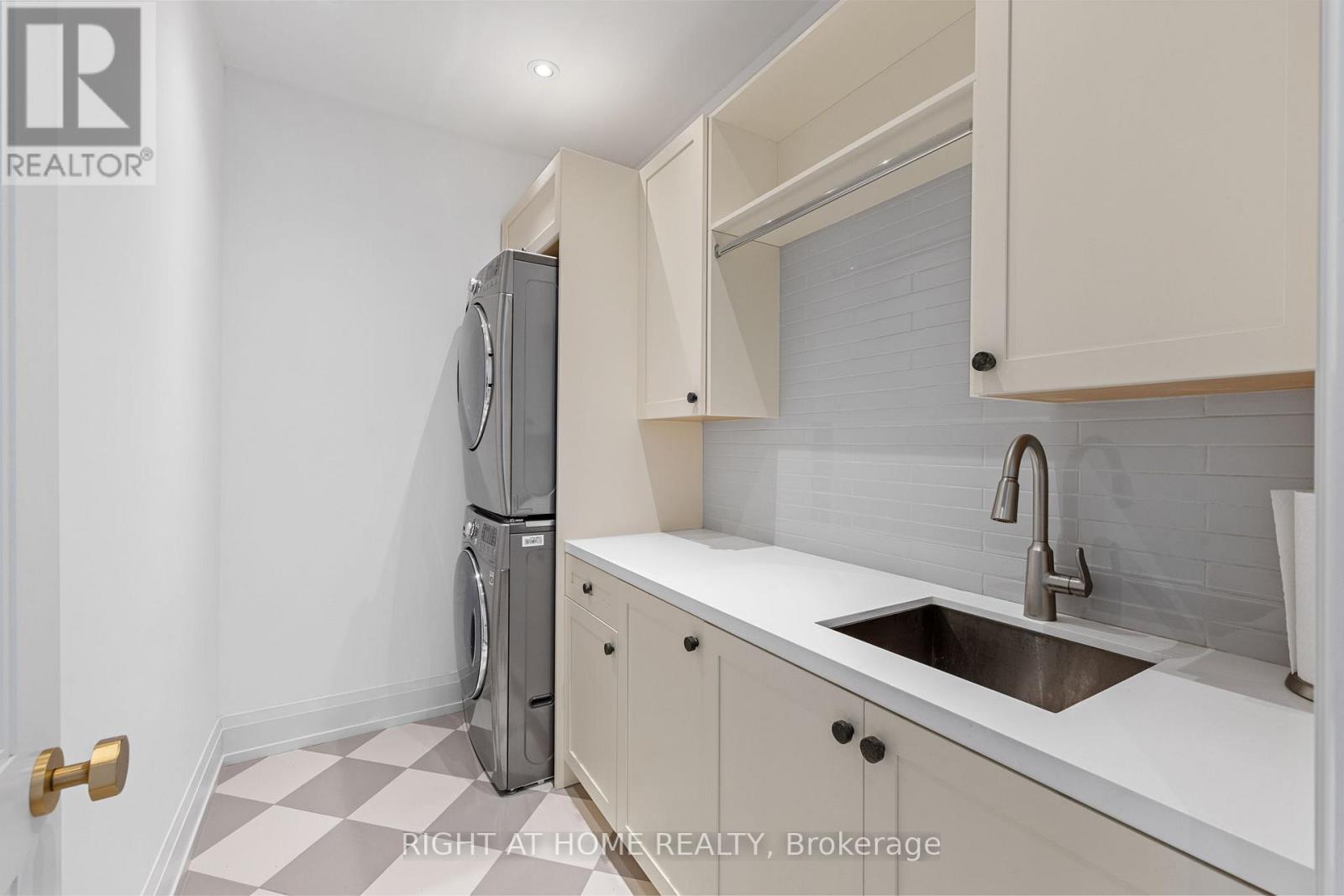 442 Glengrove Avenue, Toronto, Ontario  M5N 1X2 - Photo 33 - C13208160