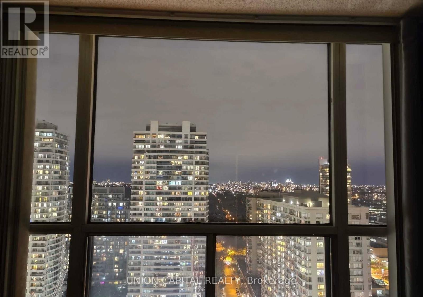 2805 - 100 Upper Madison Street, Toronto, Ontario  M2N 6M4 - Photo 2 - C13210552