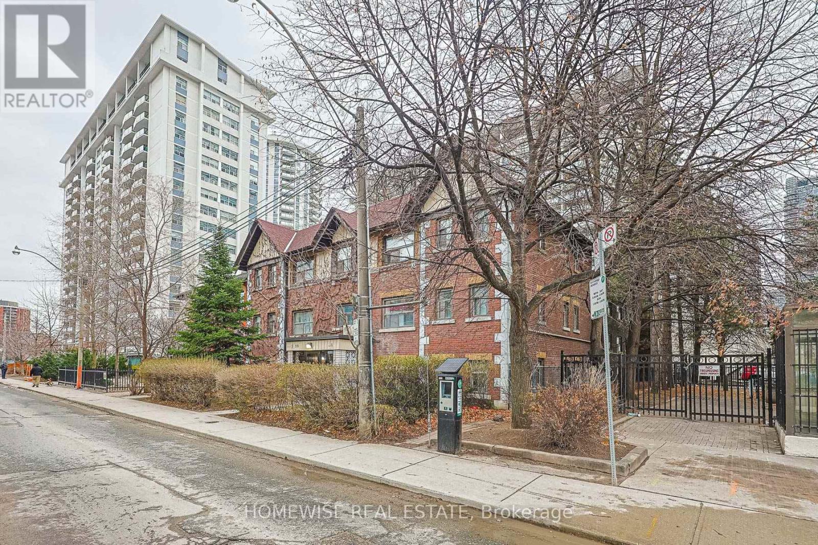 106 - 33 Maitland Street, Toronto, Ontario  M4Y 1C8 - Photo 14 - C13210596