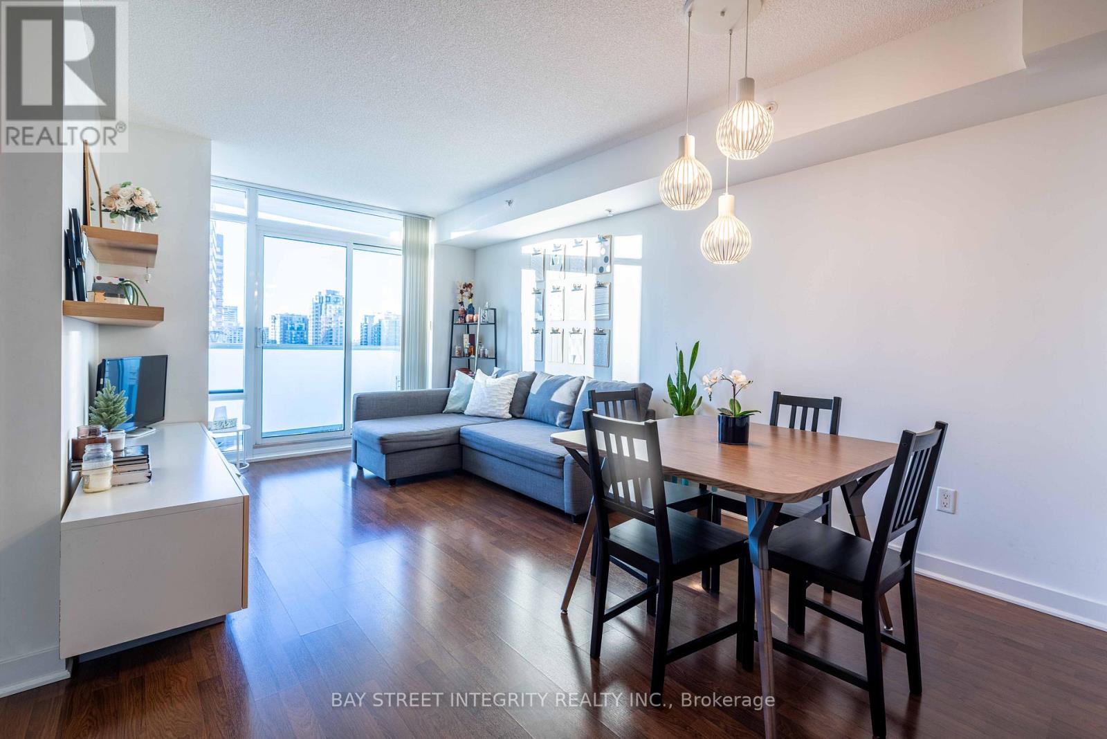 1510 - 5740 Yonge Street, Toronto, Ontario  M2M 0B1 - Photo 4 - C13210698